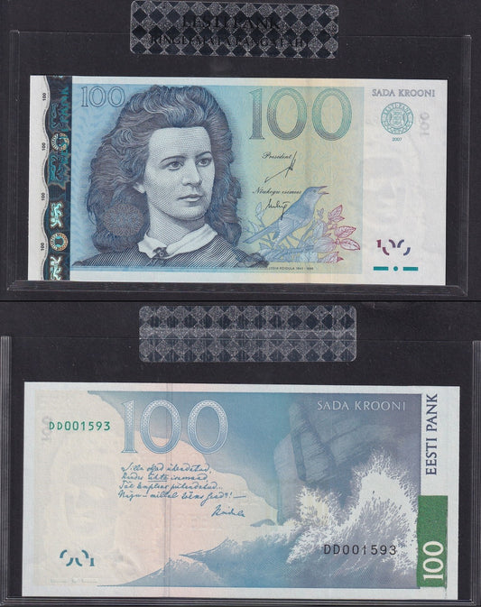 Estonia 100 Krooni 1999  P 82 UNC banknote in BANK HOLDER